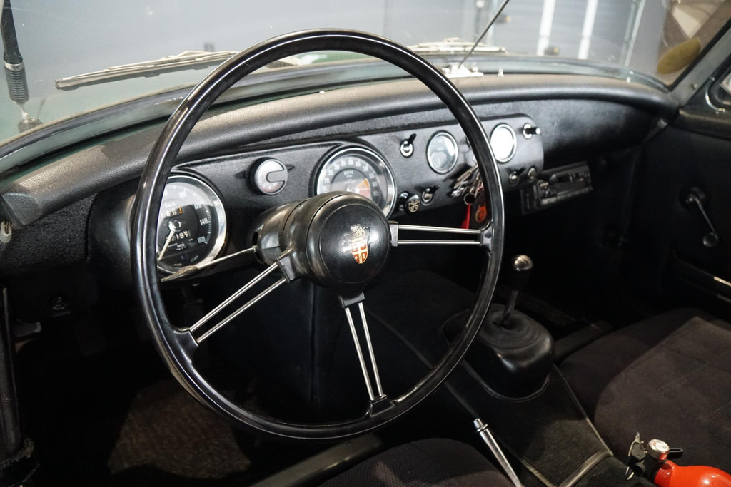 36091624-10.jpg