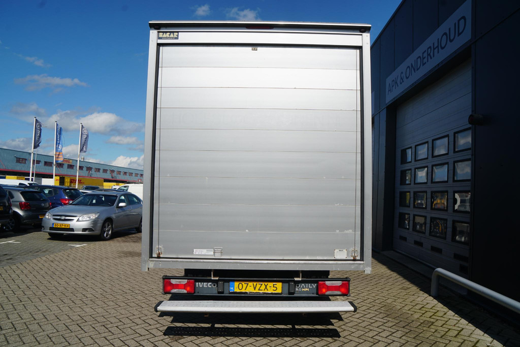 39094437-8.jpg