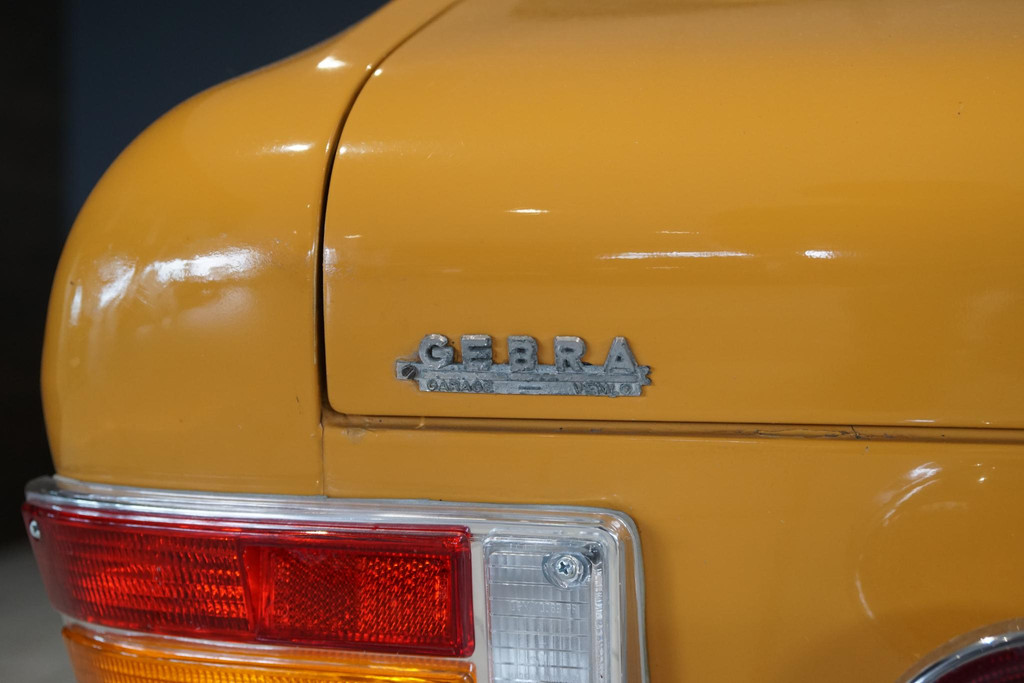 39476384-18.jpg