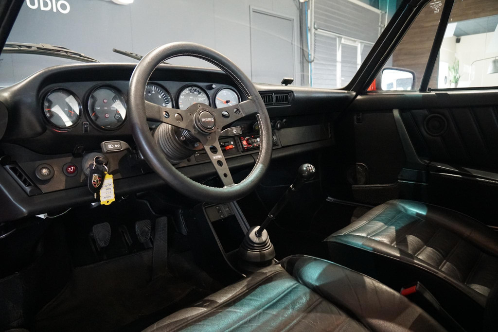 39645308-2.jpg