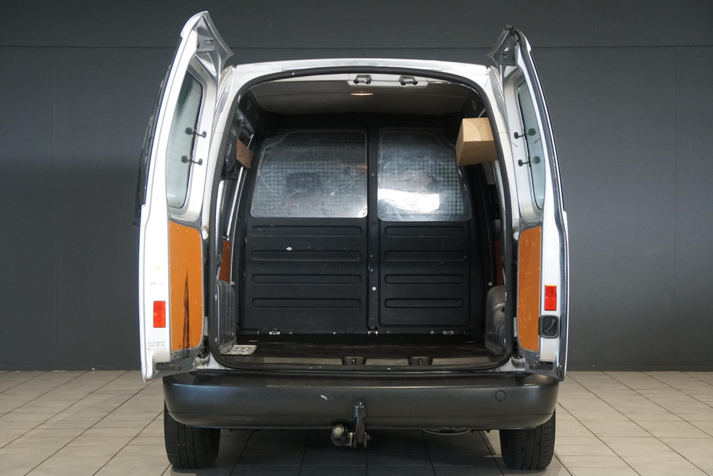 39861019-8.jpg