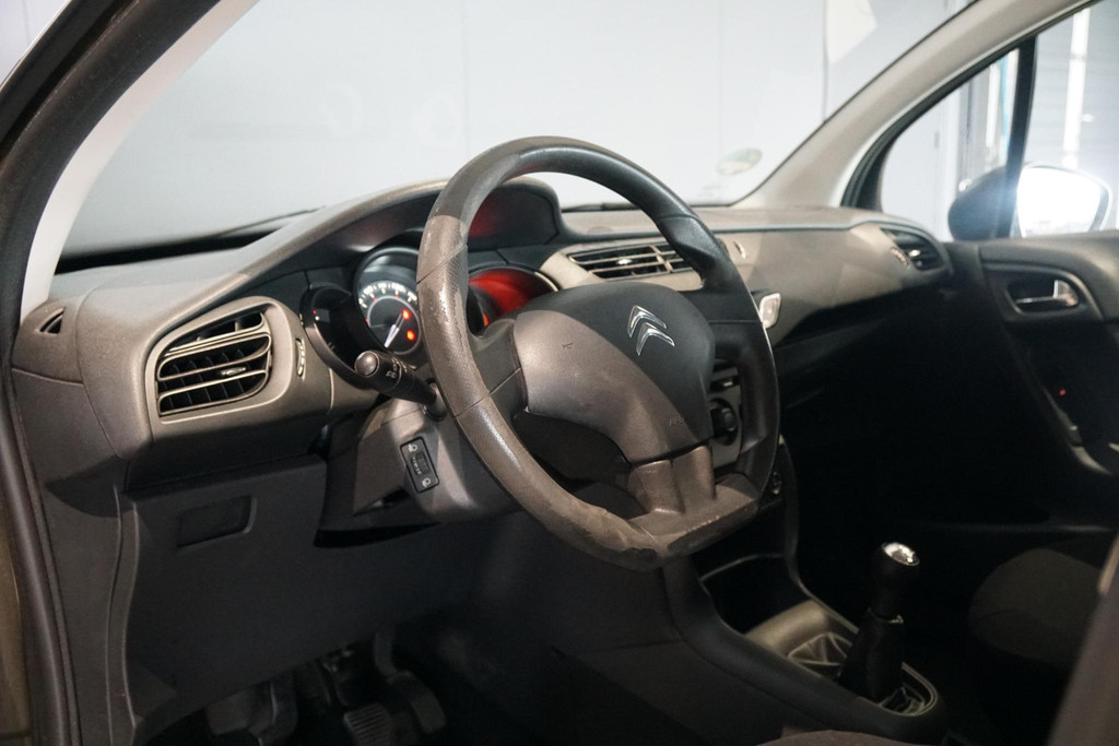 39924458-2.jpg