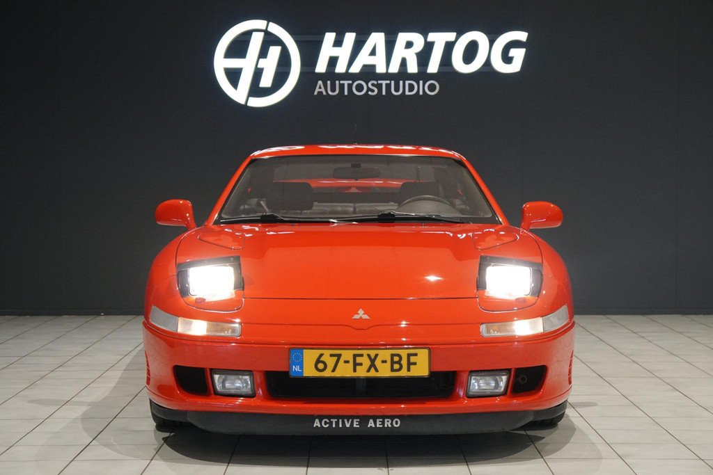 41415099-6.jpg