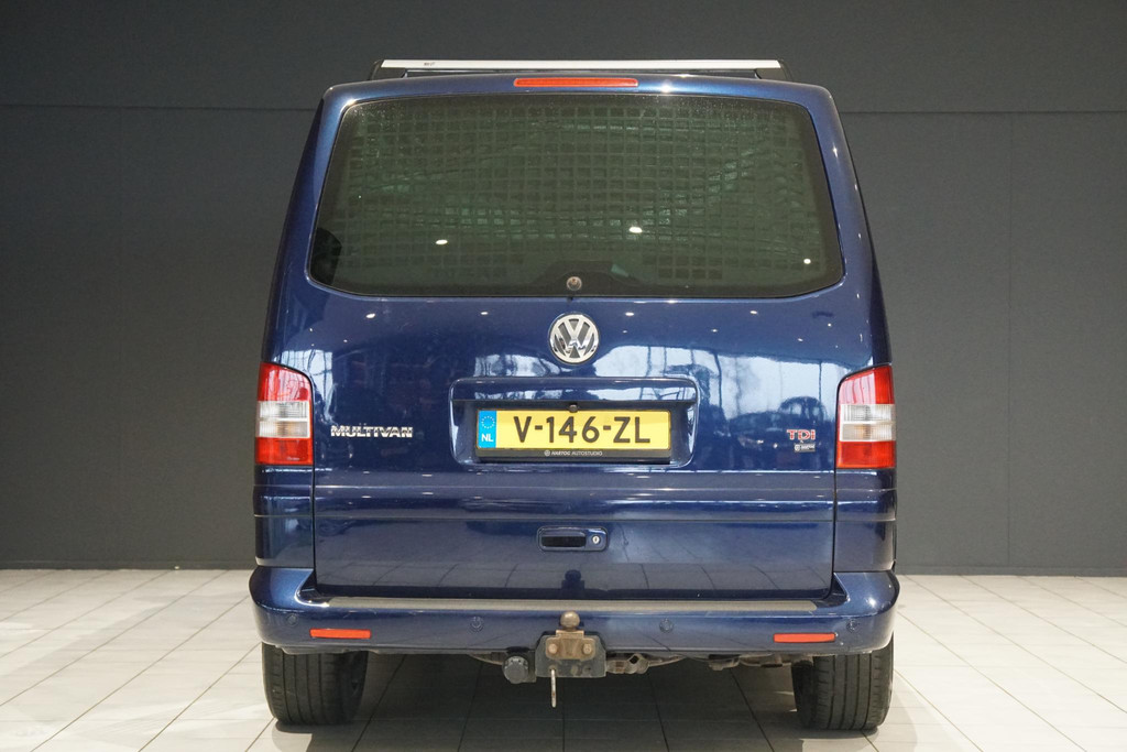 42426779-5.jpg