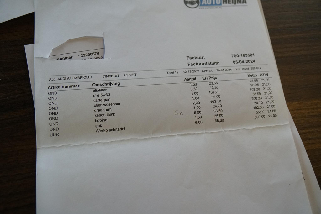 43137017-18.jpg