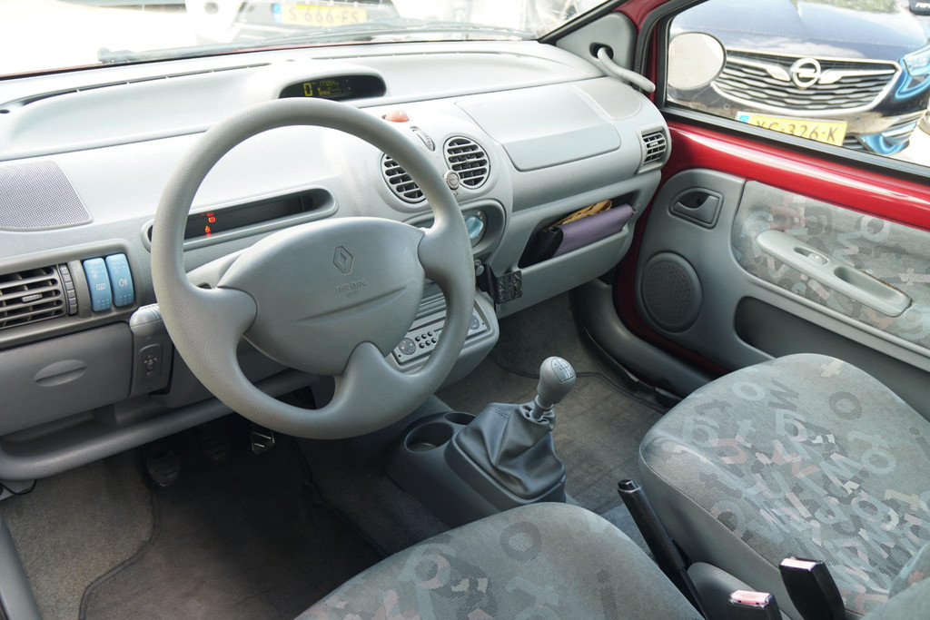 46397746-3.jpg