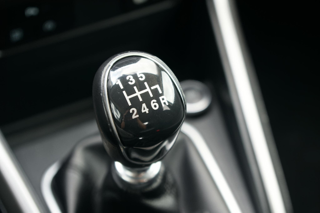 46422325-30.jpg