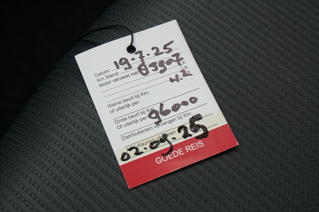 46495020-37.jpg