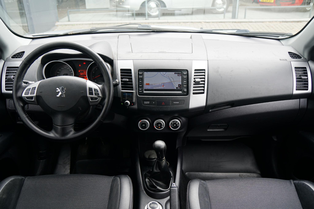 47424051-3.jpg