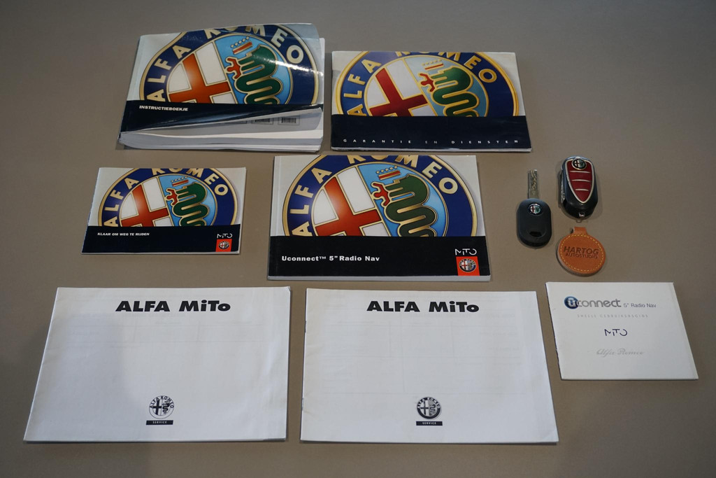 52482110-11.jpg