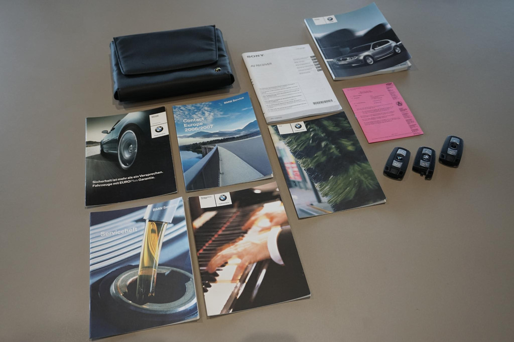 53566200-11.jpg