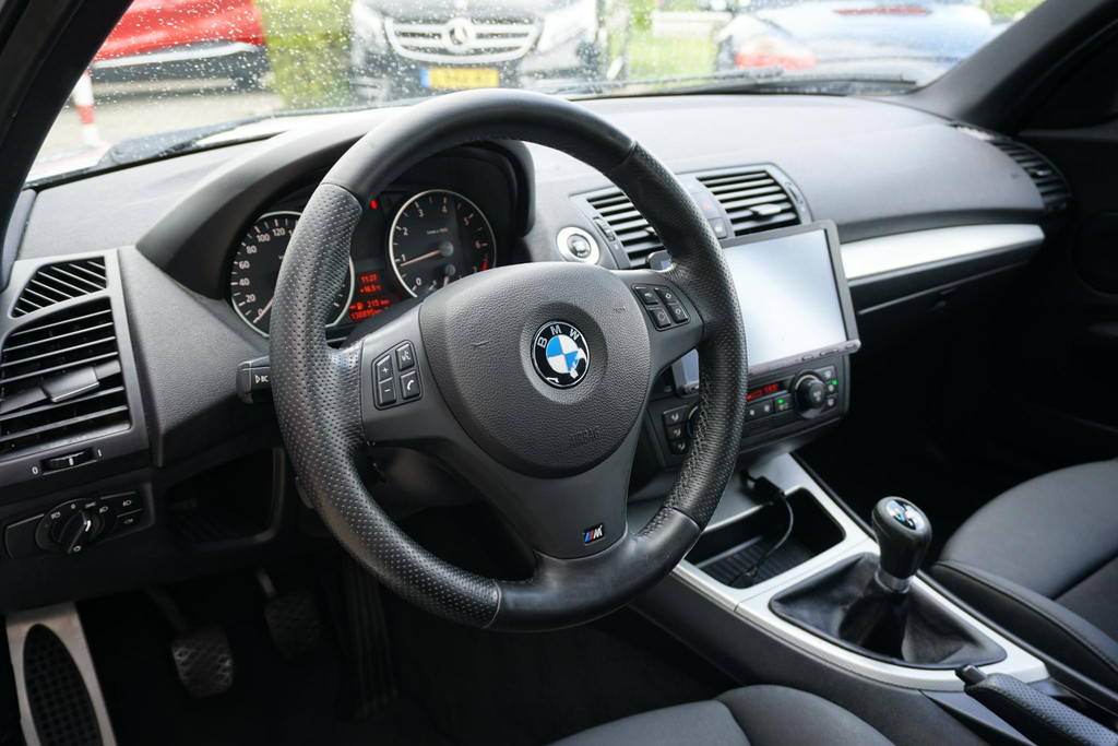 53566200-13.jpg