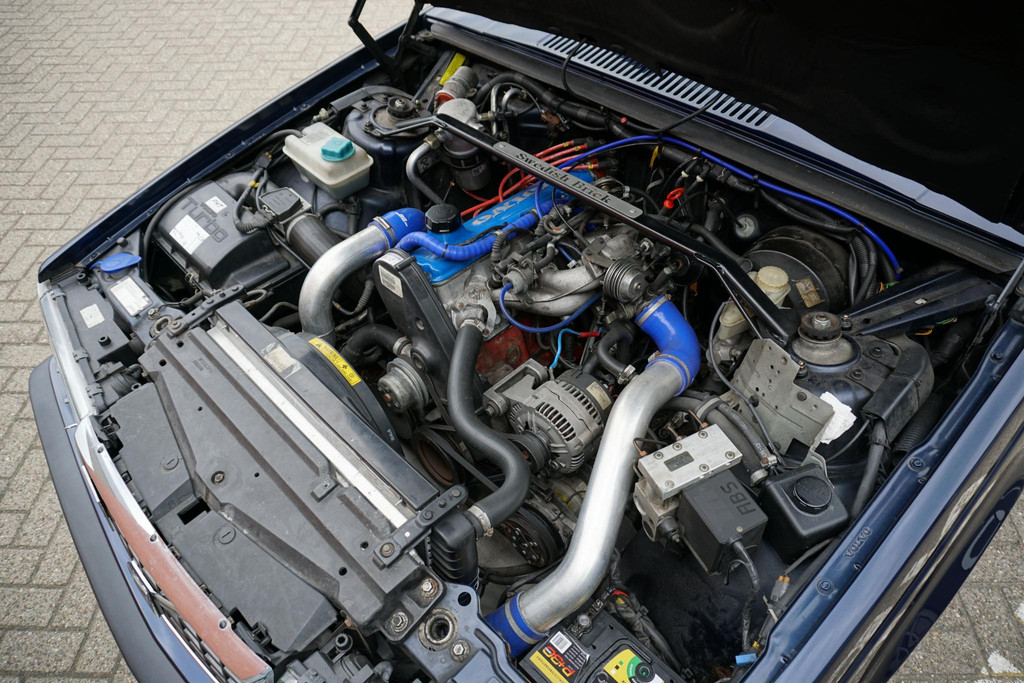 53977732-24.jpg